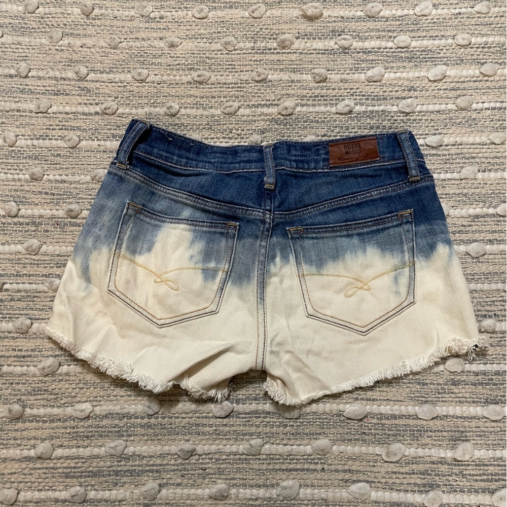 Ruehl NY ombre jean shorts size 24